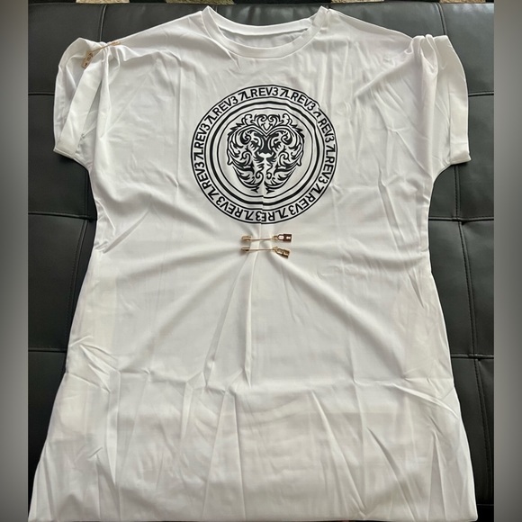 🔥JUST IN V DRESS🔥 - Picture 2 of 10